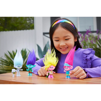 Trolls Muñeca Figura Mini Viva Con Cabello De Felpa Y Una Pr