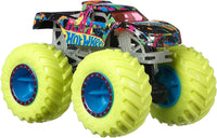 Hot Wheels Monster Trucks Glow 1:64 Escala HCB50 Mattel
