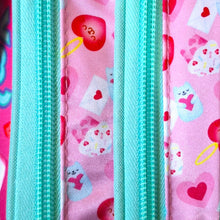 Cargar imagen en el visor de la galería, FM Lapicera Organizador Estuche Gaby&#39;s Casa de Muñecas GB306A04PB
