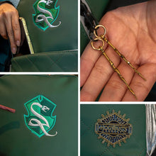 Cargar imagen en el visor de la galería, Mochila Grande Slytherin Hogwarts Legacy HLG004-BP233A
