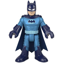 Cargar imagen en el visor de la galería, Juguete Imaginext  Dc Super Friends Figura Batman Xl HFD50 Mattel
