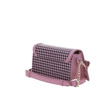 Cargar imagen en el visor de la galería, Bolso Tipo Crossbody Barbie Gorett Chenson Opty BR23090-P
