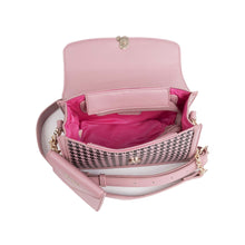 Cargar imagen en el visor de la galería, Bolso Tipo Crossbody Barbie Gorett Chenson Opty BR23090-P
