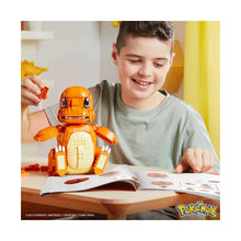 Cargar imagen en el visor de la galería, Mega Construx Pokemon Jumbo Charmander 750 Pzs Mattel HHL13
